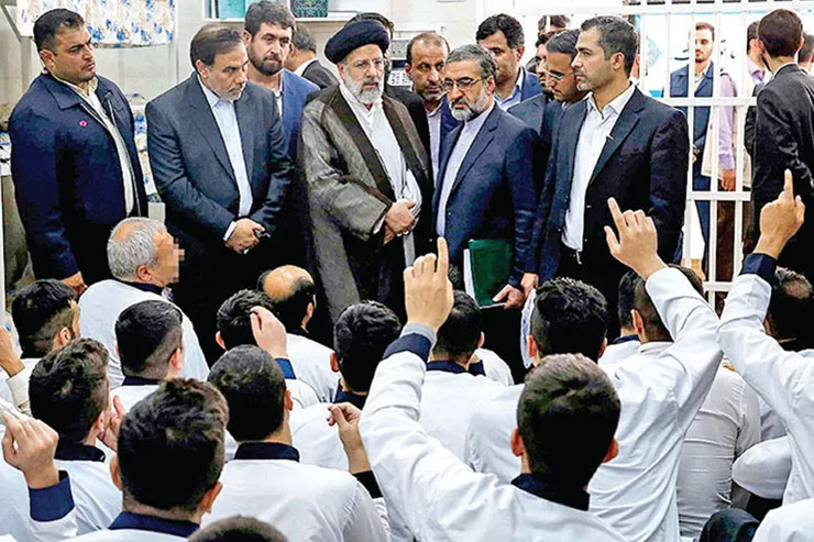 بازدید سرزده رئیسی از زندان سنندج