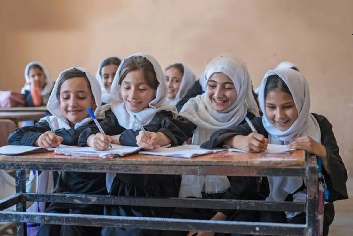 یونیسف برای ۱۴۰ هزار کودک در افغانستان زمینه آموزش را فراهم می‌کند