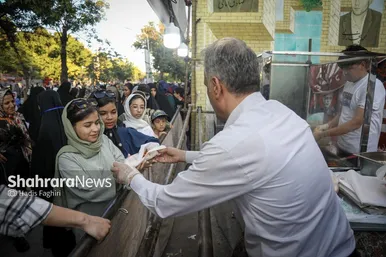 گزارش تصویری | راهپیمایی کیلومتری غدیر در مشهد (۲۴ خرداد ۱۴۰۴)