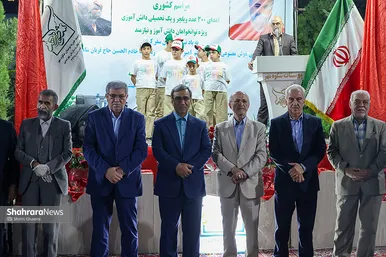 گزارش تصویری | آیین اهدای ۳۰۰ دستگاه ویلچر و بسته تحصیلی به معلولان و دانش‌آموزان تحت پوشش بهزیستی خراسان رضوی
