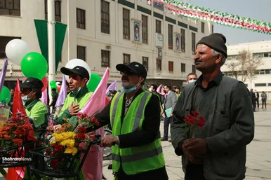کاروان‌های گل دوچرخه‌سوار منتظران بهار