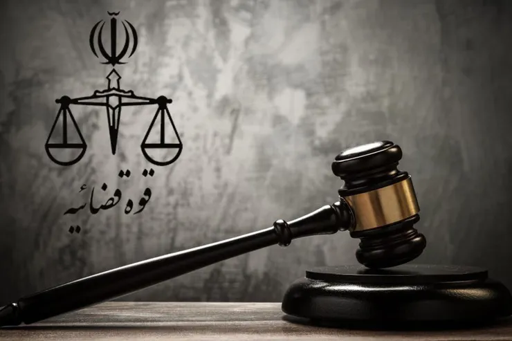 اخلالگران ارزی سال ۹۶ محکوم شدند | سیف به ۱۰، عراقچی به ۸ و آقاخانی به ۱۳ سال حبس محکوم شدند