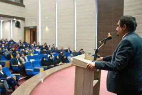 رئیس دانشگاه علوم پزشکی مشهد: باید برای رفع کمبود&zwnj;های مالی در حوزه سلامت حوصله کرد