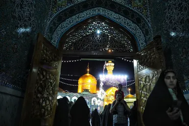 بازگشایی صحن انقلاب حرم مطهر رضوی در آستانه نیمه شعبان