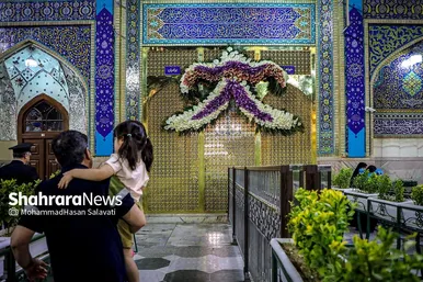 چراغانی و گل آرایی حرم مطهر رضوی در دهه کرامت