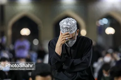 مراسم احیاء شب ۱۹ ماه مبارک رمضان در حرم مطهر رضوی