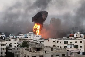 حمله صهیونیست&zwnj;ها به یک نمایشگاه کامیون در کرمانشاه (۲۶ خرداد ۱۴۰۴)
