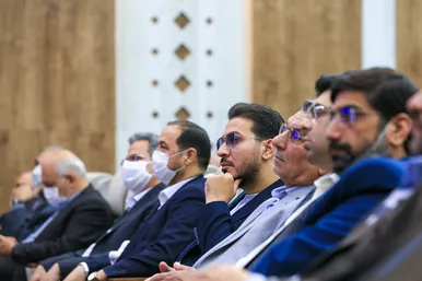نشست صمیمی شهردار مشهد با جامعه قرآنی