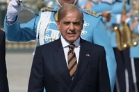 جزئیات دیدار مهم نخست‌وزیر پاکستان و رئیس‌جمهور چین | قدردانی شریف از طرح صلح شی برای غرب آسیا