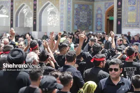 همزمان با روز تاسوعای حسینی، حرم مطهر رضوی میزبان خیل دلدادگان علمدار کربلا شد