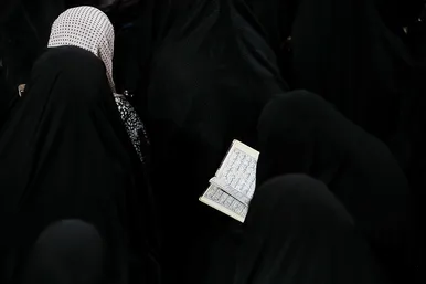 مراسم چله دعای عهد در جوار مزار شهدای گمنام