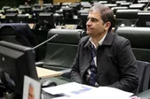 قاضی‌زاده هاشمی: کمیسیون صنایع در تعامل با دولت خواستار رفع مشکلات ارزی است