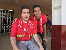 ویدئو| شور و حال بی&zwnj;نظیر هوادار روشن&zwnj;دل نساجی