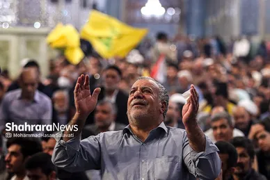 تصاویری از اجتماع مردمی در حرم امام رضا (ع) در پی شهادت سید حسن نصرالله