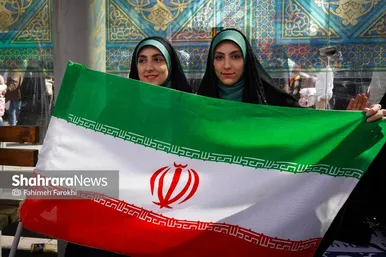 گزارش تصویری | نسل «z» پای کار انقلاب اسلامی
