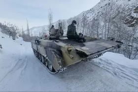 بازگشایی مسیر پیست اسکی شیرباد مشهد تا روستای دولت&zwnj;آباد با نفربر + فیلم (۱۴ بهمن ۱۴۰۲)