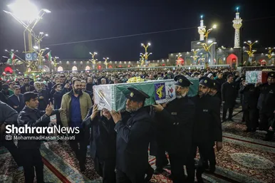 گزارش تصویری | وداع با پیکر مطهر شهدای مدافع امنیت در حرم مطهر امام‌رضا(ع)