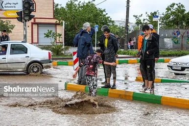 عکس‌هایی از سیلاب در خیابان‌های مشهد (۲۹ اردیبهشت ۱۴۰۳)