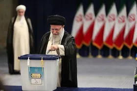 رهبر معظم انقلاب: آقایان نامزد&zwnj;های محترم ریاست جمهوری!  به یکدیگر اهانت نکنید + فیلم