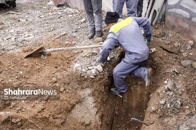 اجرای عملیات تخریب انشعابات غیرمجاز آب باغ‌ویلا‌های اطراف جاده کلات (۴ آذر ۱۴۰۳)