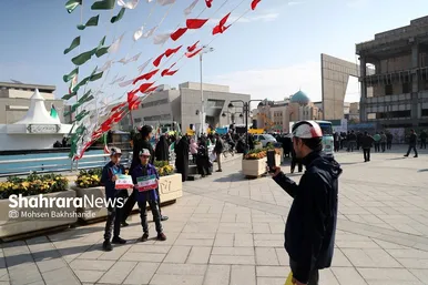 خروش مردم مشهد در راهپیمایی ۱۳ آبان