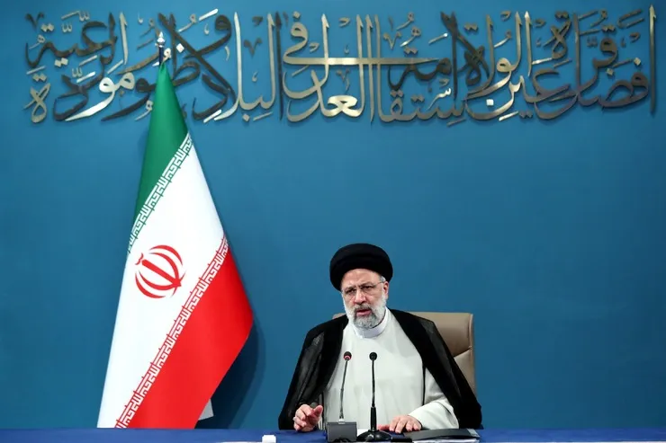 تاکید رئیسی بر مبارزه قاطع با قاچاق سازمان‌یافته| شبکه‌های قاچاق ردیابی شود| کالای قاچاق پس از کشف در انبار‌ها رسوب نکند