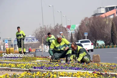 گل‌کاری در نقاط مختلف شهر مشهد