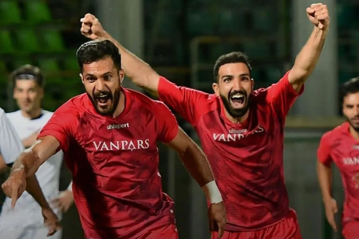 آشنایی با ون پارس، حریف جدید پرسپولیس در جام حذفی