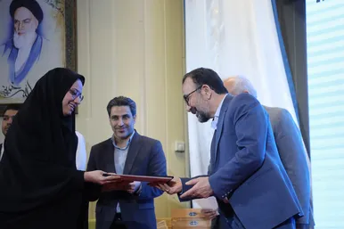 آیین تجلیل از خادمان قرارگاه عملیاتی خدمات سفر 
