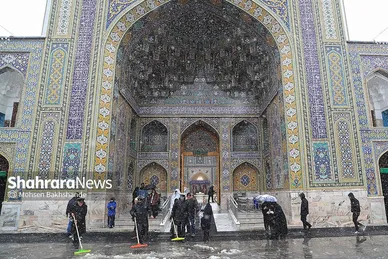 گزارش تصویری | یک روز برفی در حرم مطهر امام رضا(ع) - ۲۱ بهمن ۱۴۰۳