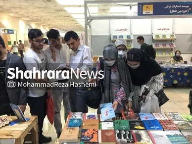 عکس‌هایی از حضور ۱۰ ناشر افغانستانی در نمایشگاه کتاب تهران