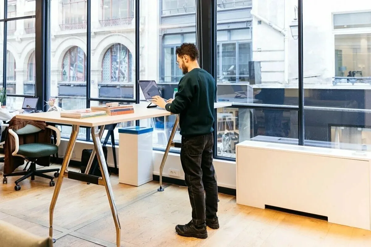 اگر تمام روز سر پا باشید، چه بلایی سر بدنتان می‌آید؟