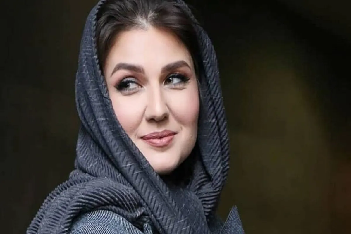 گلوریا هاردی در حرم امام رضا (ع) + عکس