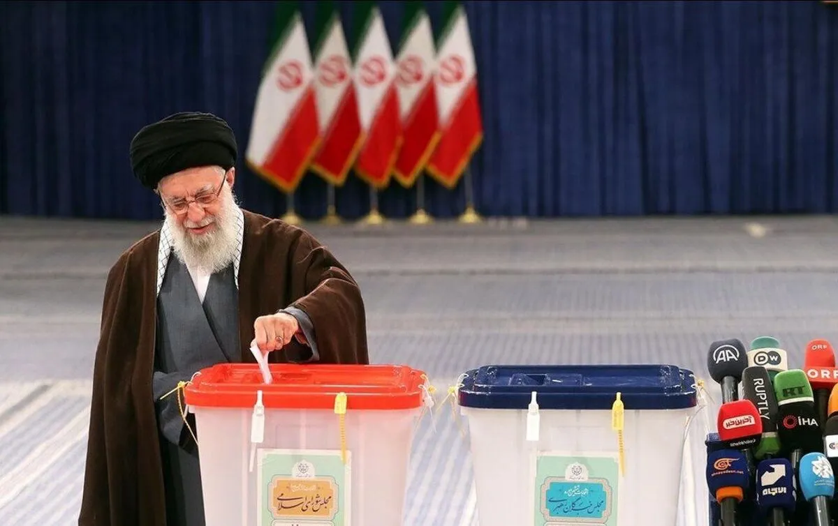 ویدئو | روایت زنانه یک فعال مجازی از لحظه رای دادن رهبر انقلاب