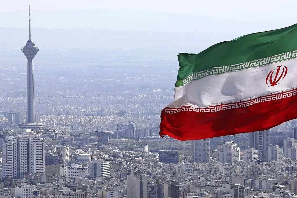 تحلیلگر عراقی: ایران دارای جایگزین‌های اقتصادی برای مقابله با تحریم‌ها است