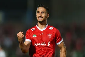 غیبت احتمالی آقای گل پرسپولیس در بازی با شمس آذر