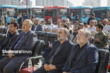 گزارش تصویری | مراسم رونمایی از ۳۰ دستگاه اتوبوس شهری در مشهد