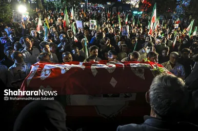 گزارش تصویری | وداع با پیکر مطهر پرستار شهید «حسین عشقی» در مشهد