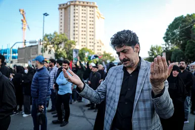 اجتماع مردم مشهد برای شهادت خادم الرضا (ع) سید ابراهیم رئیسی