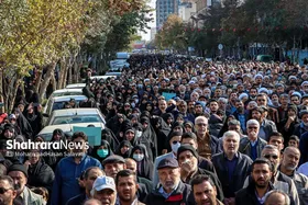 راهپیمایی اصناف، بازاریان و نمازگزاران پس از نماز جمعه مشهد