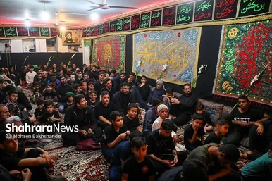 آیین سینی گردانی حضرت قاسم علیه السلام در شب هشتم محرم