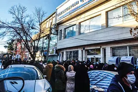 مسدود&zwnj;شدن کارت بانکی مهاجران و ماجرای یک سرگردانی
