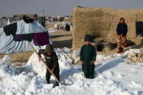 سرما در افغانستان &laquo;جان مردم فقیر&raquo; را می&zwnj;گیرد