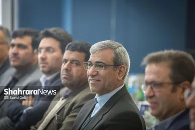 گزارش تصویری | مراسم بهره‌برداری از ۲.۶ مگاوات نیروگاه خورشیدی در مشهد