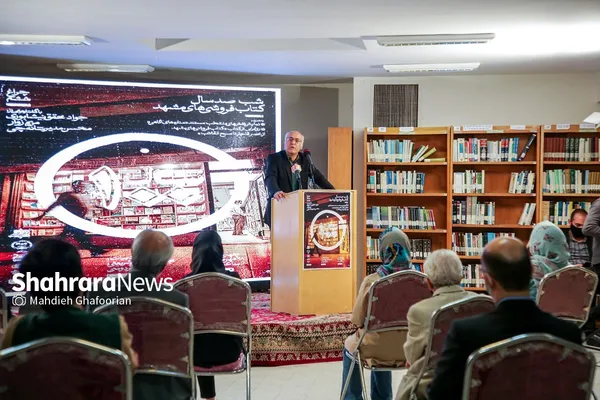 نشست شب «صدسال کتاب‌فروشی‌های مشهد» در مجموعه جهاددانشگاهی برگزار شد