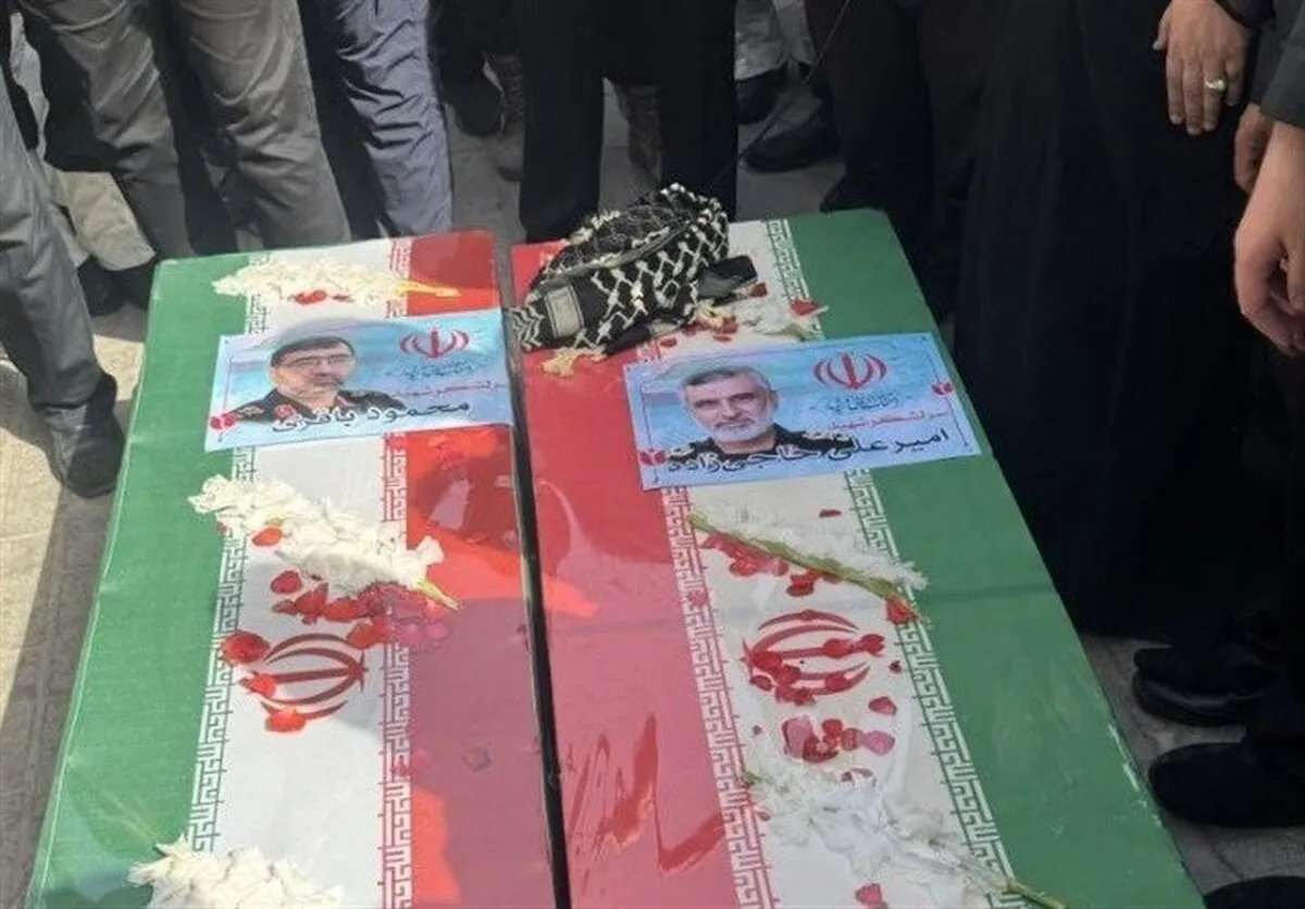 مراسم تشییع و تدفین پیکر شهیدان سرلشکر حاجی‌زاده و سرلشکر محمود باقری در بهشت‌زهرا (س) تهران (۸ تیر ۱۴۰۴) + فیلم