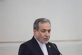 دیدار سفیران جدید ایران در الجزایر و رومانی با عراقچی