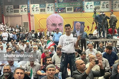 عکس‌هایی از انتظار هواداران محمدباقر قالیباف برای دیدار با او در مشهد