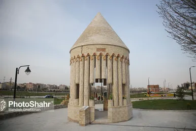 یادمان‌های نوروزی در خیابان‌های شهر