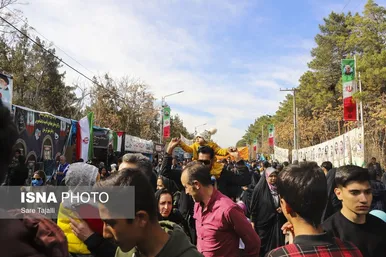 عکس‌هایی از مراسم سالگرد شهادت حاج قاسم سلیمانی در گلزار شهدای کرمان